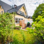 Hausansicht mit Terrasse